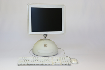 Apple iMac G4 (2002)